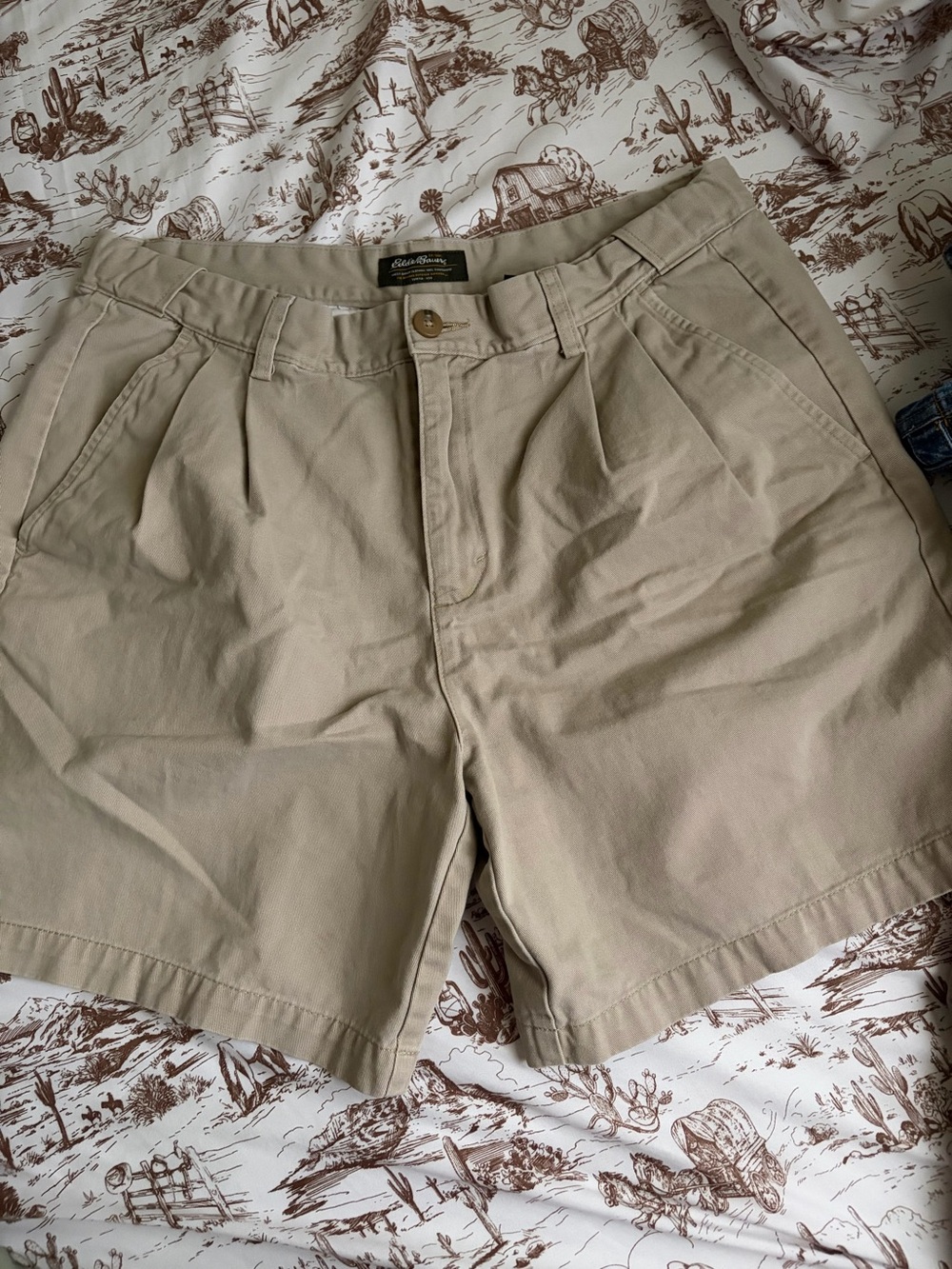 Eddie Bauer Men’s Khaki Shorts